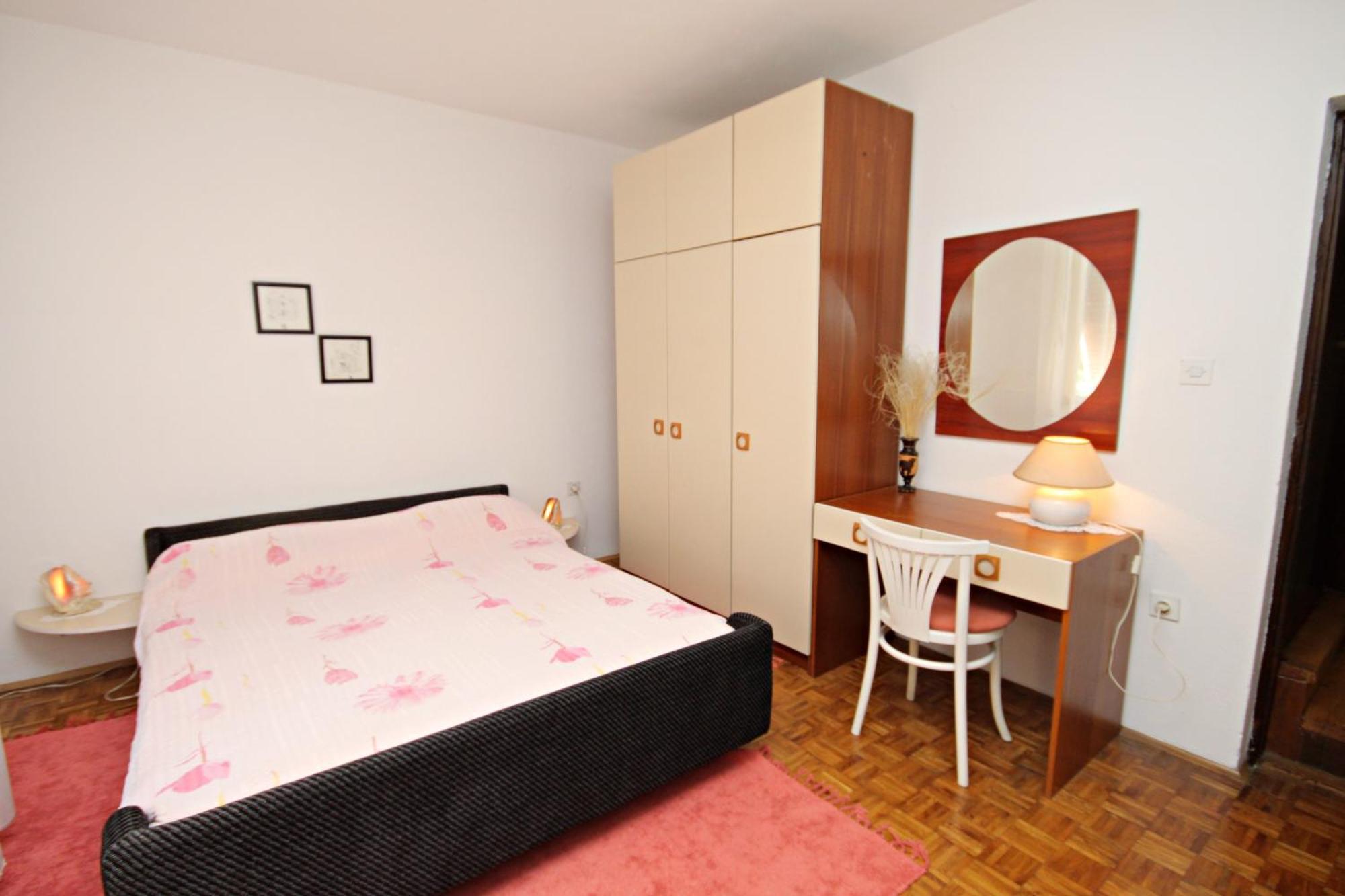 Apartments By The Sea Novi Vinodolski - 5558 Zimmer foto