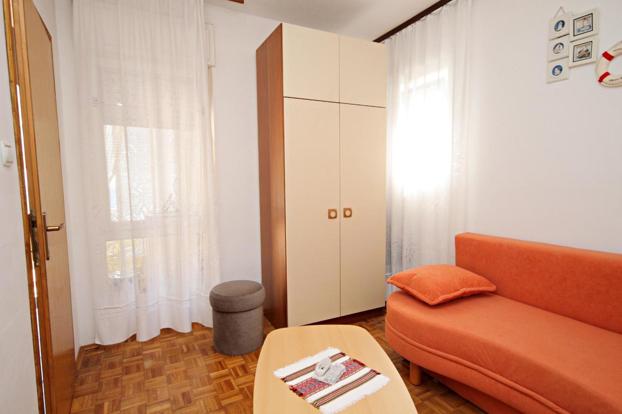 Apartments By The Sea Novi Vinodolski - 5558 Zimmer foto